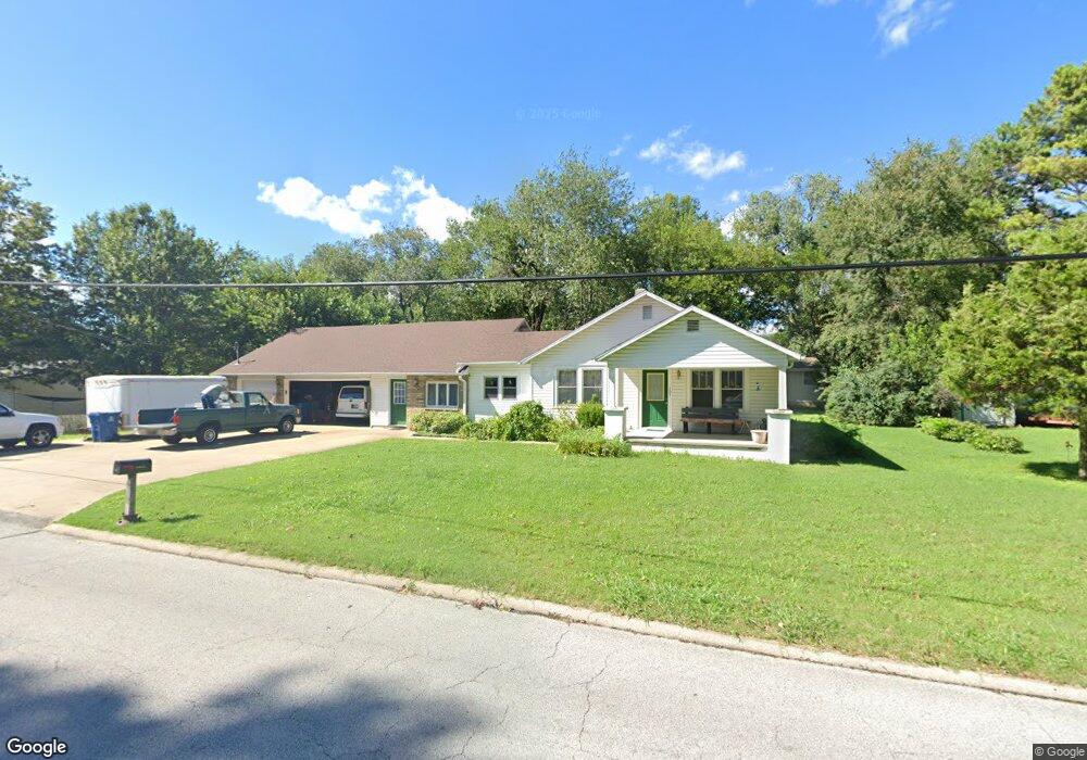 203 E Cherry St, Nixa, MO 65714 - photo 1