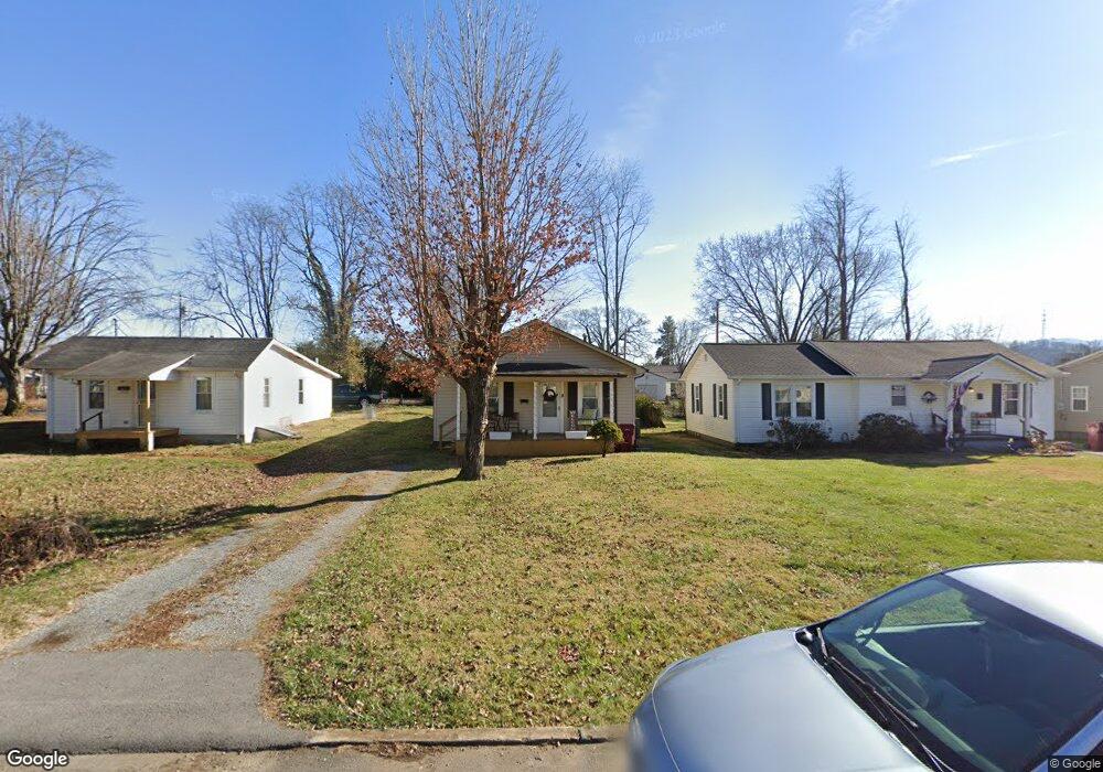 1312 E Chilhowie Ave, Johnson City, TN 37601 - photo 1