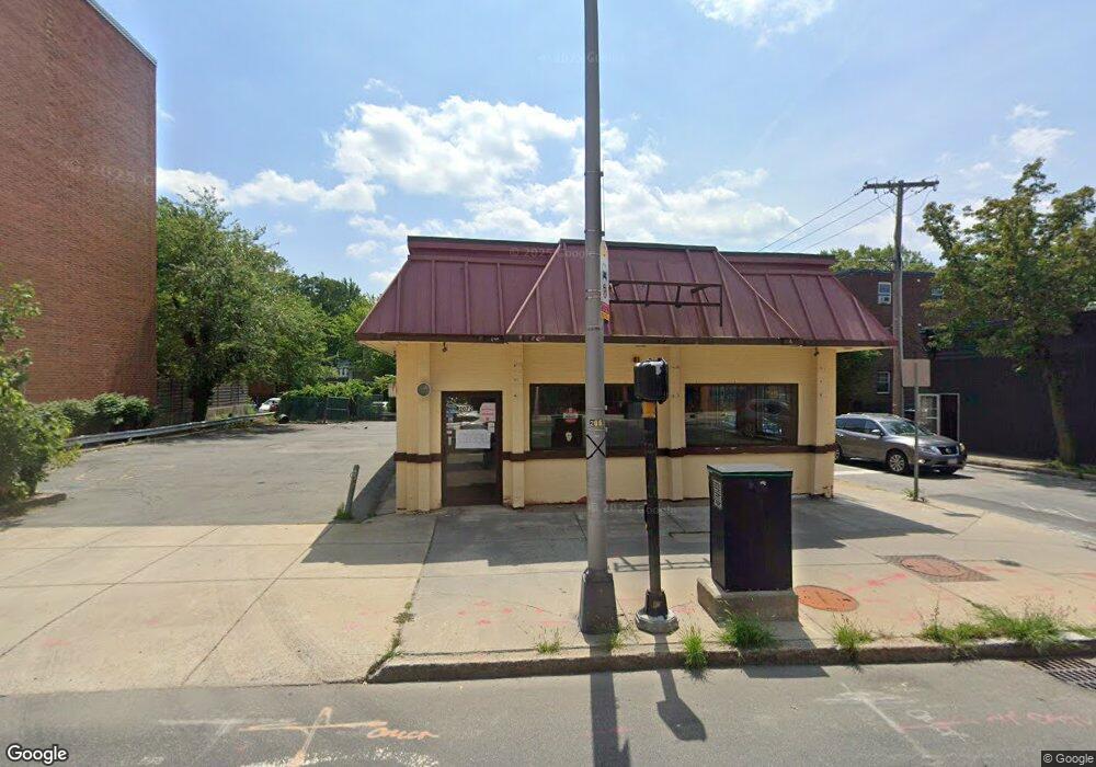 2072 Massachusetts Ave, Cambridge, MA 02140 - photo 1