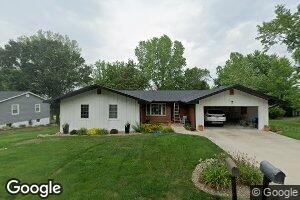 908 E Maple St, Albany, MO 64402