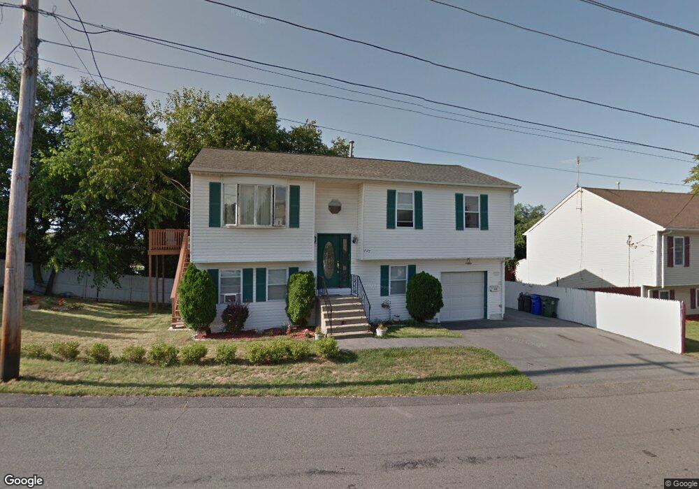 325 E Warren St, Fall River, MA 02723 - photo 1