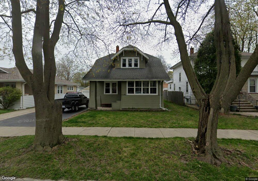 39 N Elmwood Ave, Waukegan, IL 60085 - photo 1