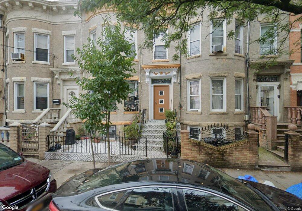 213 Lincoln Ave, Brooklyn, NY 11208 - photo 1