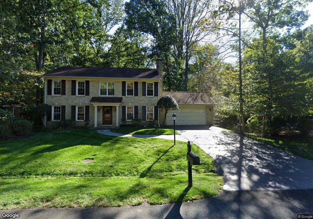 11517 Running Cedar Rd, Reston, VA 20191 - photo 1