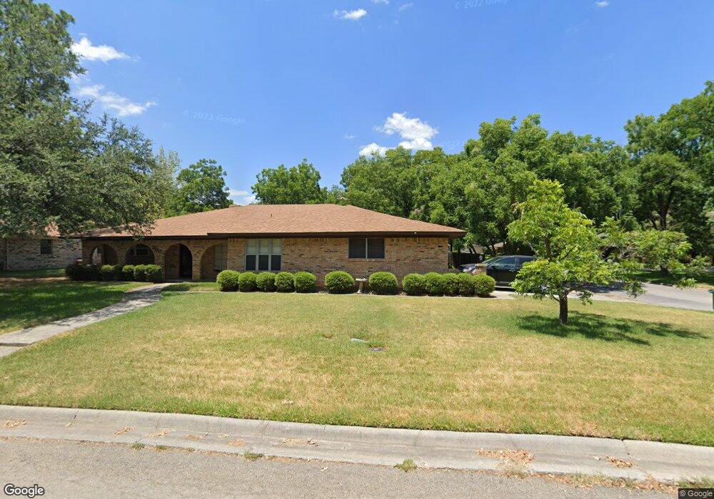 2015 Everglade Dr, Gainesville, TX 76240 - photo 1