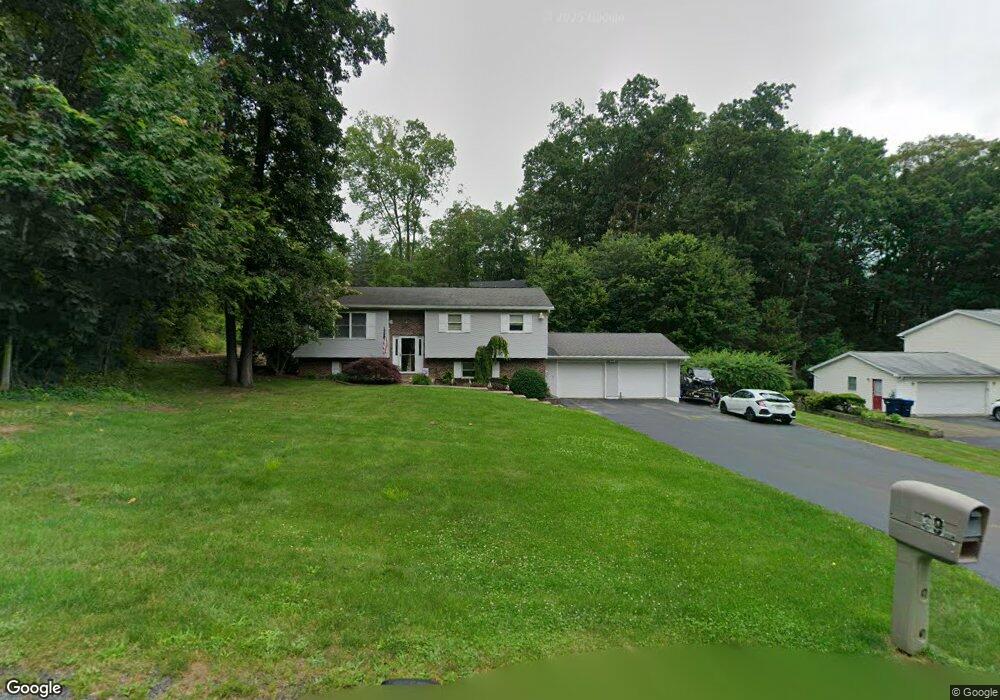 39 Woodmere Dr, Drums, PA 18222 - photo 1