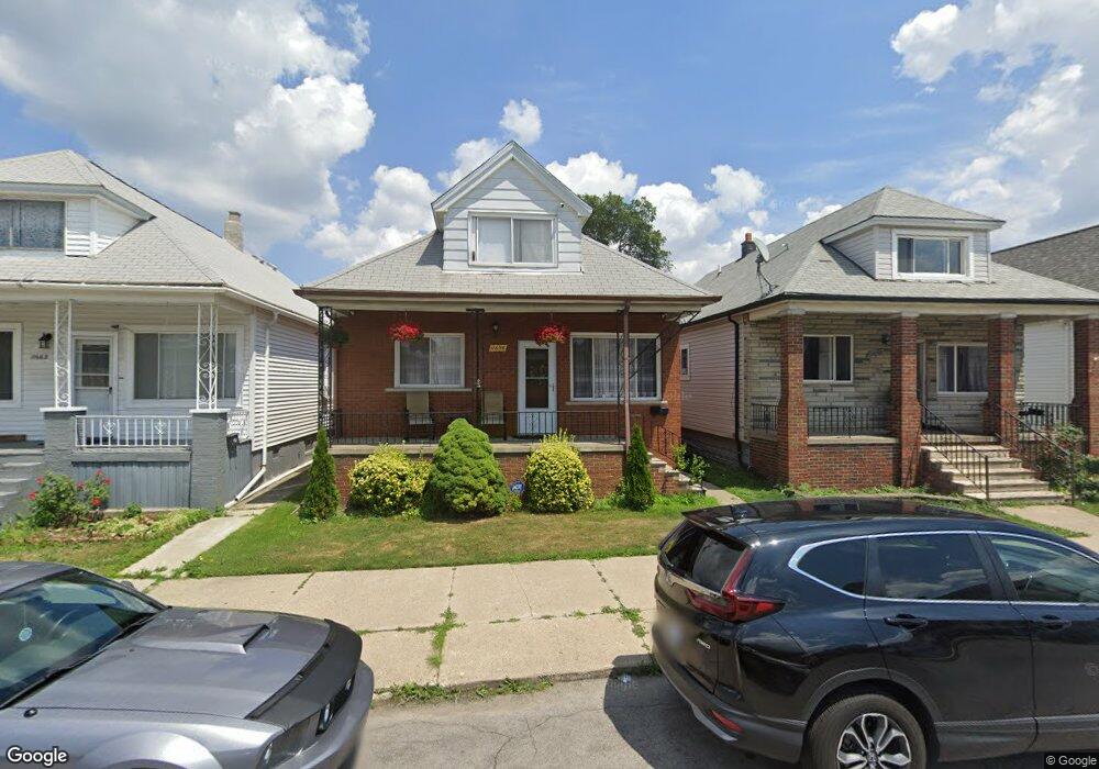 11656 Charest St, HamtraMcK, MI 48212 - photo 1