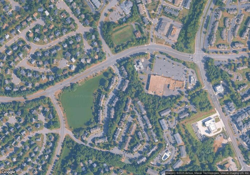 10223 Magnolia Grove Dr, Manassas, VA 20110 - photo 1