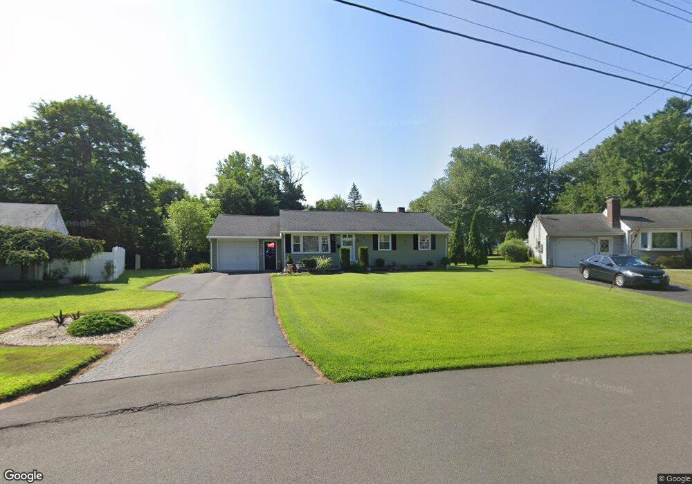 141 Belaire Cir, Windsor Locks, CT 06096 - photo 1