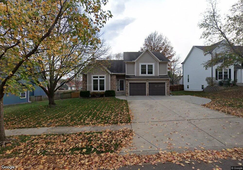 22609 W 49th Terrace, Shawnee, KS 66226 - photo 1