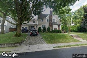 211 Fernwood Terrace, Garden City, NY 11530