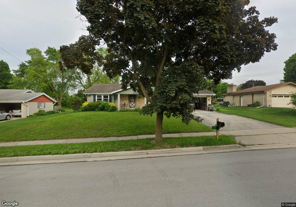 1941 Rambling Rose Rd, Waukesha, WI 53186 - photo 1