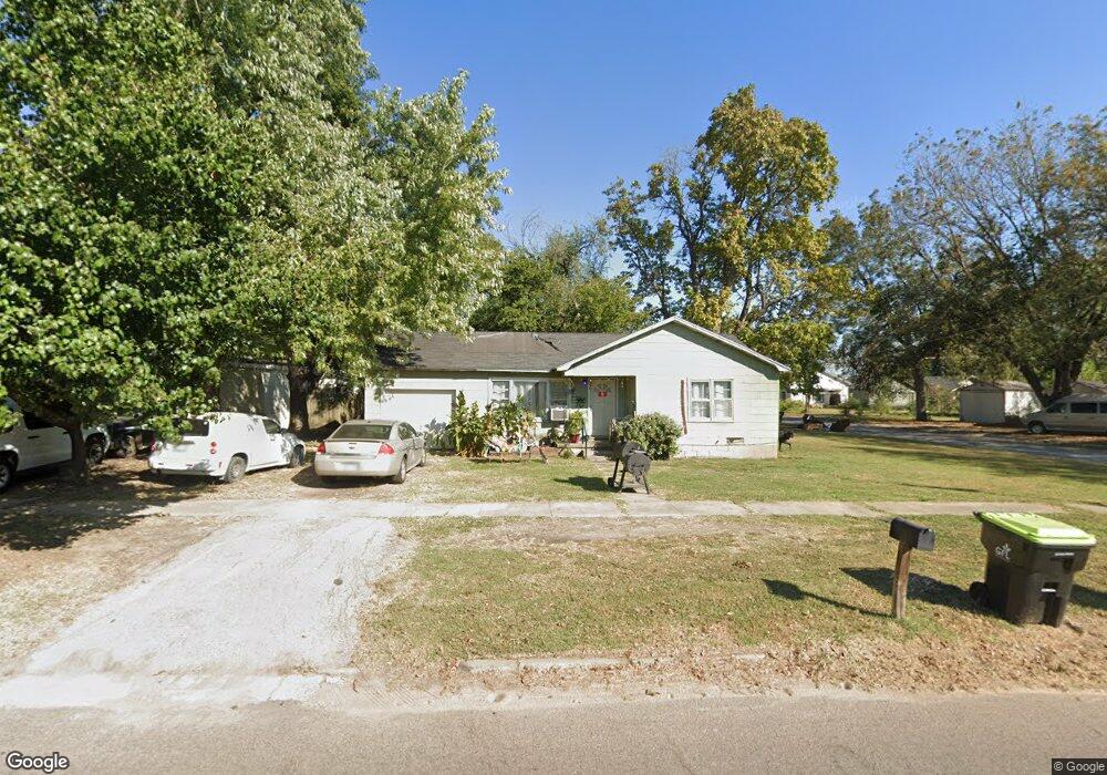 400 W 14th St, Ada, OK 74820 - photo 1