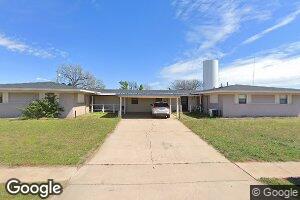 400 Creek Trail, Foss, OK 73647
