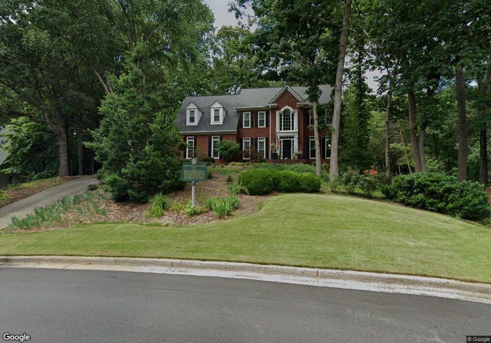 2080 Azalea Dr, Roswell, GA 30075 - photo 1