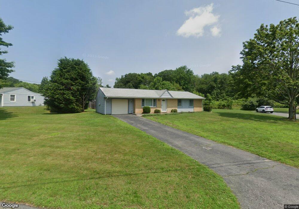 2 Sagamore Dr, South Dartmouth, MA 02748 - photo 1