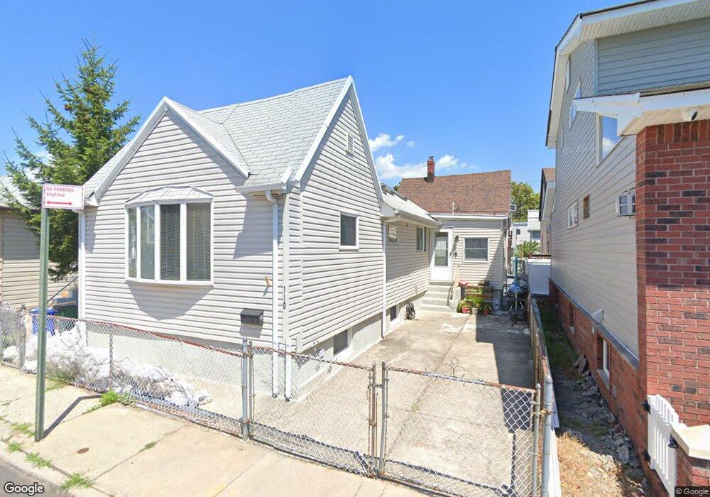 110 Bevy Ct, Brooklyn, NY 11229 - photo 1