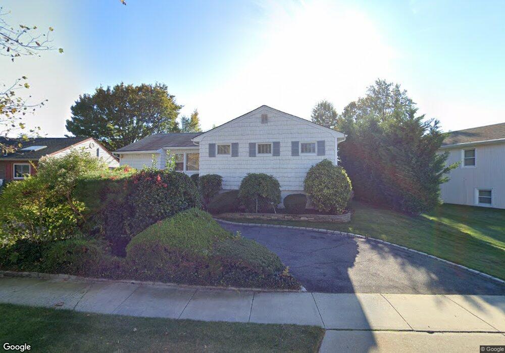 67 Southgate Rd, Valley Stream, NY 11581 - photo 1