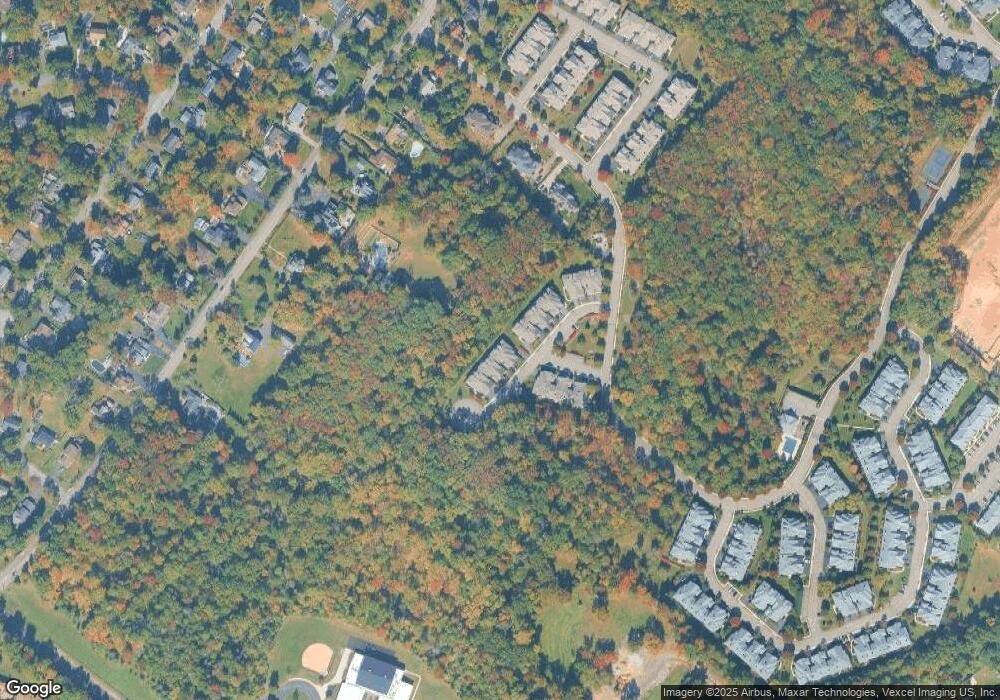 22 Camlet Ct, Roseland, NJ 07068 - photo 1