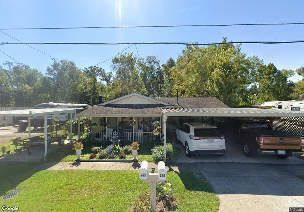 228 Hidalgo Dr, Houma, LA 70363 - photo 1