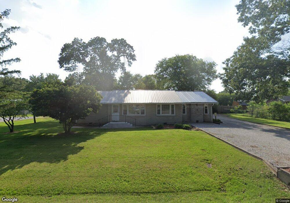 1704 1st Ave, Manchester, TN 37355 - photo 1