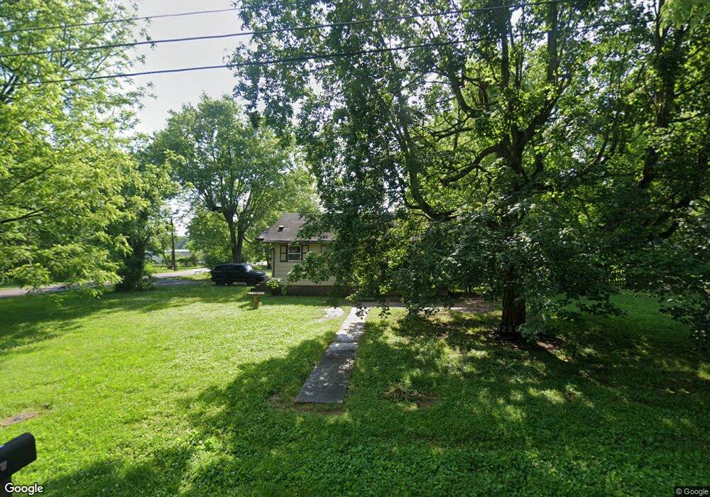 2010 Springdale Ave, Shelbyville, TN 37160 - photo 1