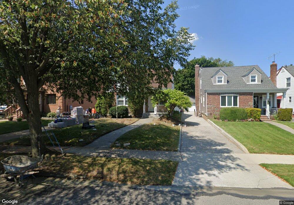 8516 247th St, Bellerose, NY 11426 - photo 1