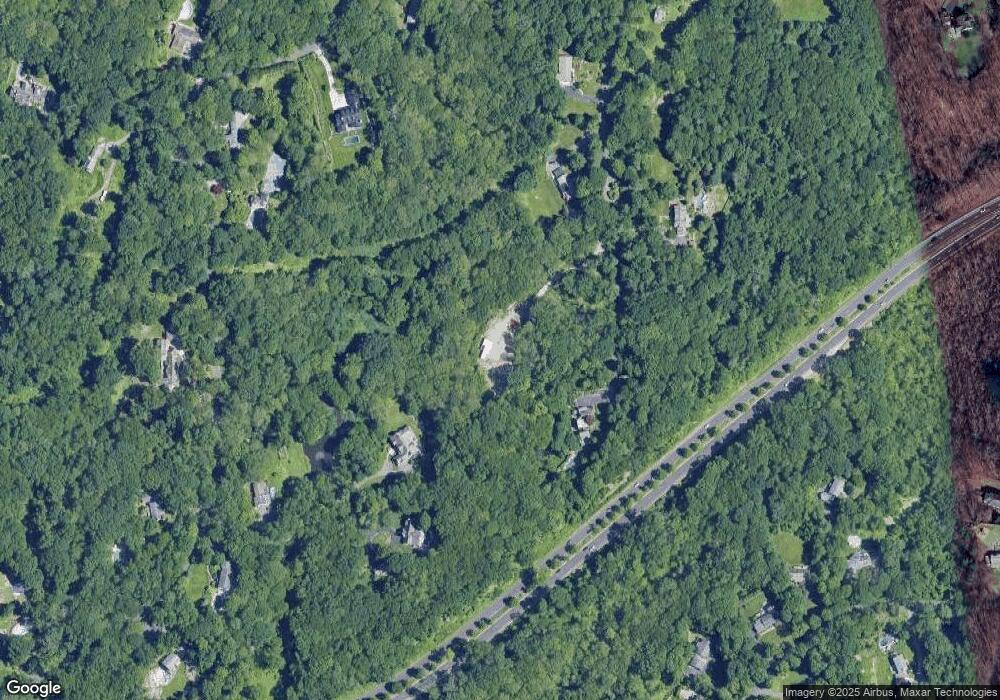 41 Mohawk Ln, Greenwich, CT 06831 - photo 1