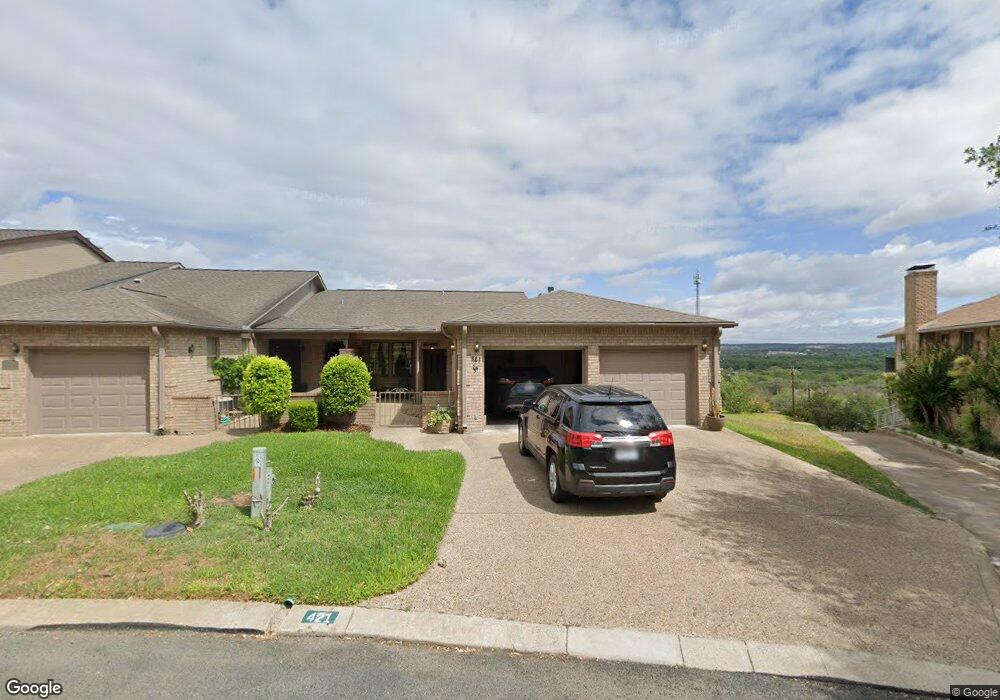 421 Summit Cir, Fredericksburg, TX 78624 - photo 1