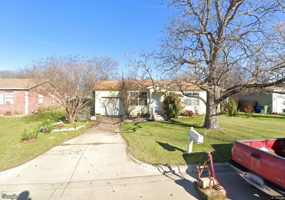 713 Shady Ln, Hurst, TX 76053 - photo 1