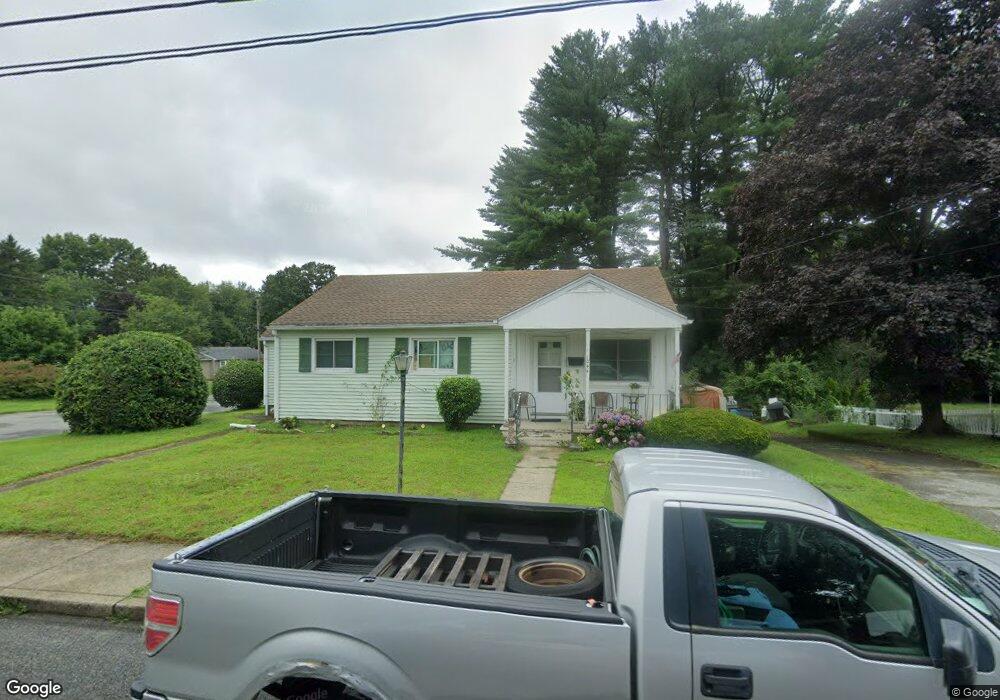 1044 Davis Ave, Danielson, CT 06239 - photo 1
