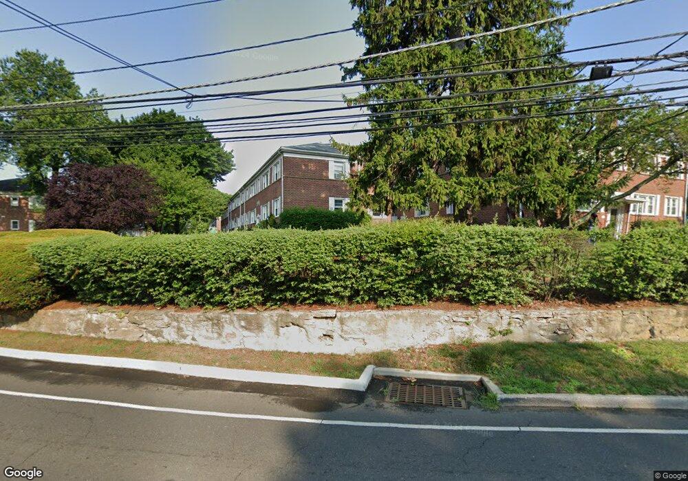 240 Glenbrook Rd unit D, Stamford, CT 06906 - photo 1