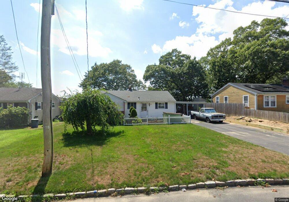 23 Lakecrest Dr, Warwick, RI 02889 - photo 1