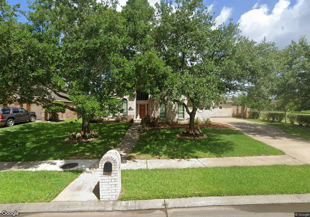 316 Overlook Dr, Friendswood, TX 77546 - photo 1