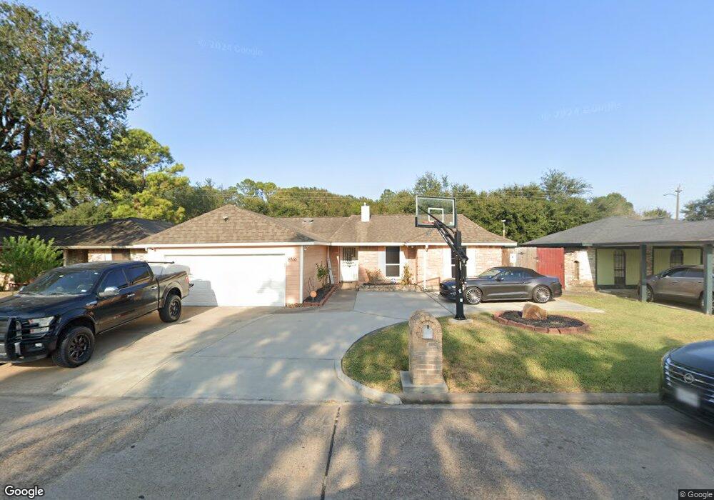 8510 Whitecastle Ln, Houston, TX 77088 - photo 1