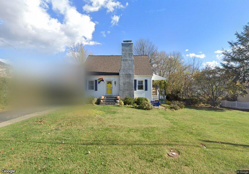 210 S Orchard Dr, Purcellville, VA 20132 - photo 1