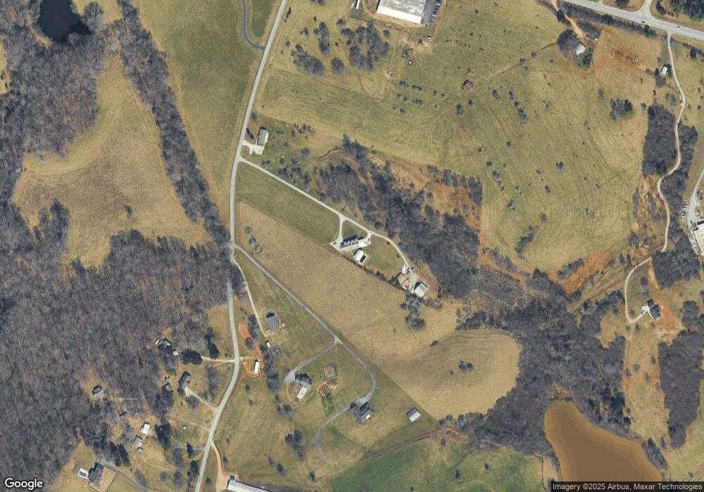 236 Twin River Orchard Rd, Demorest, GA 30535 - photo 1