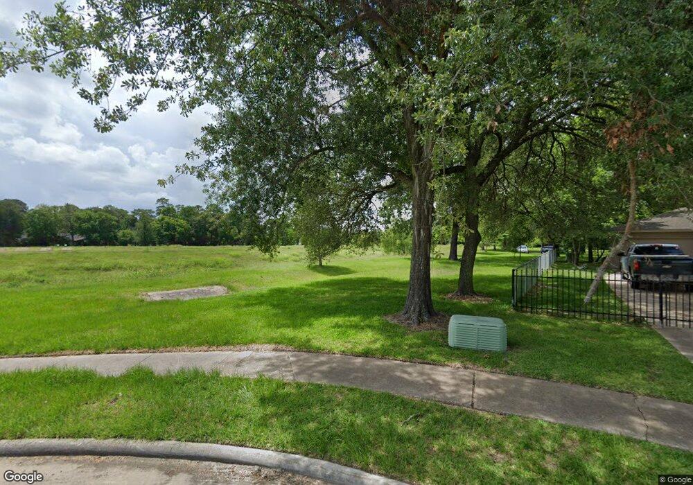 5647 Bent Bough Ln, Houston, TX 77088 - photo 1