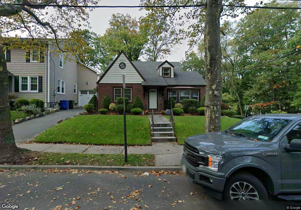 2 Raymond Ave, Rutherford, NJ 07070 - photo 1