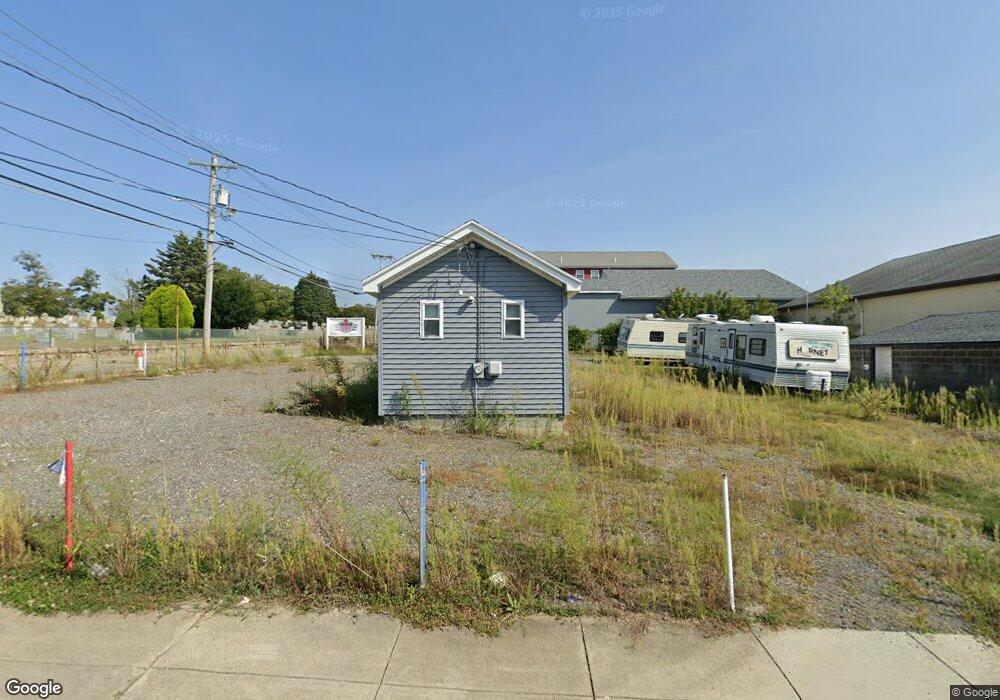 1039 Locust St, Fall River, MA 02720 - photo 1