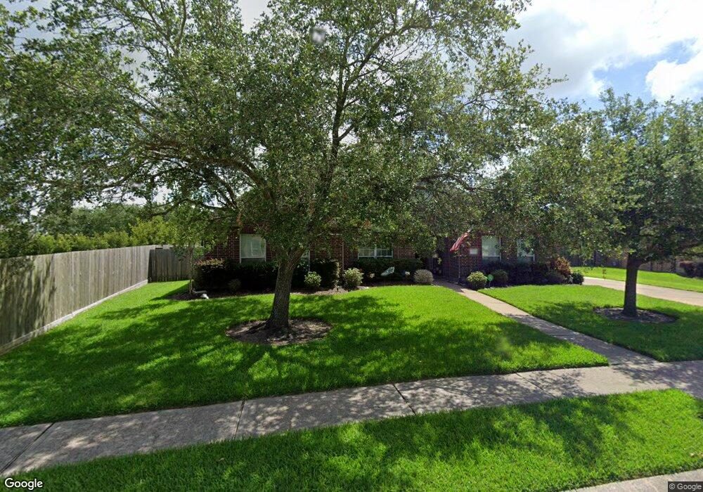 204 Falcon Lake Dr, Friendswood, TX 77546 - photo 1