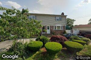 65 Lake St, Cranston, RI 02910