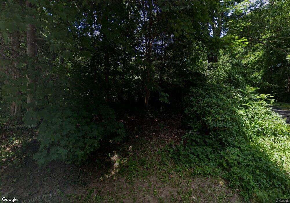 255 Duncaster Rd, Bloomfield, CT 06002 - photo 1