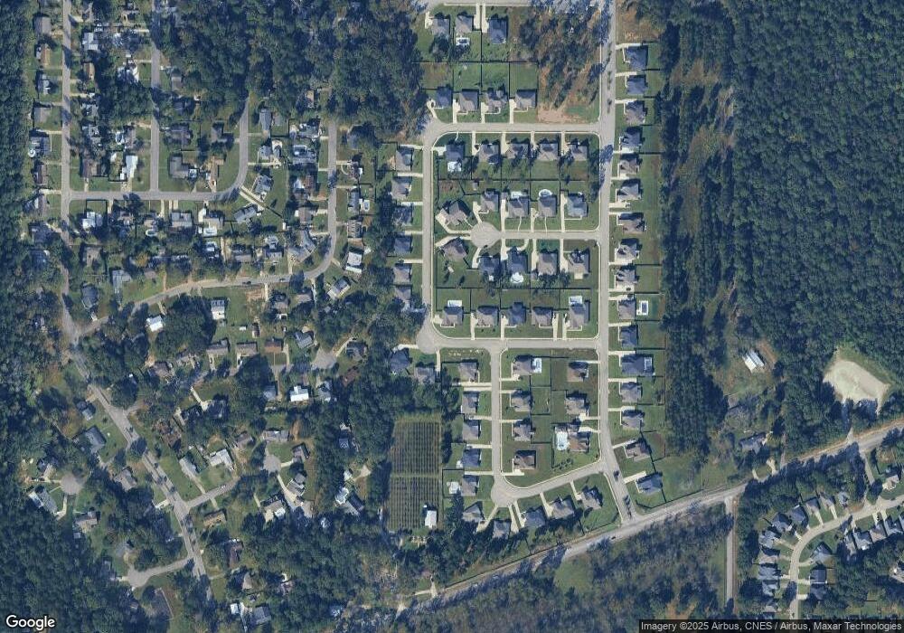 202 Daphne Dr, Dothan, AL 36305 - photo 1