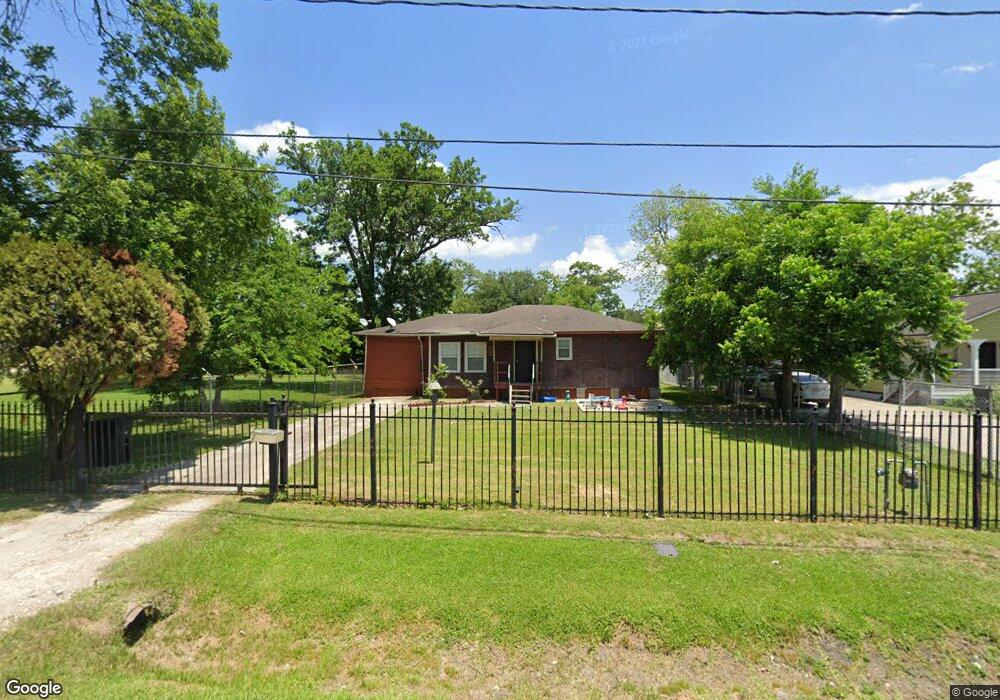 5206 Los Angeles St, Houston, TX 77026 - photo 1