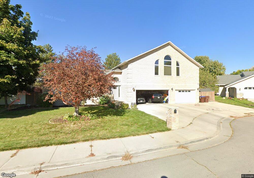 539 E Splendor View Cir, Midvale, UT 84047 - photo 1