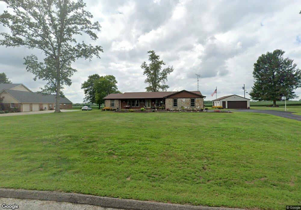 444 W Lawton Cir, Rushville, IN 46173 - photo 1