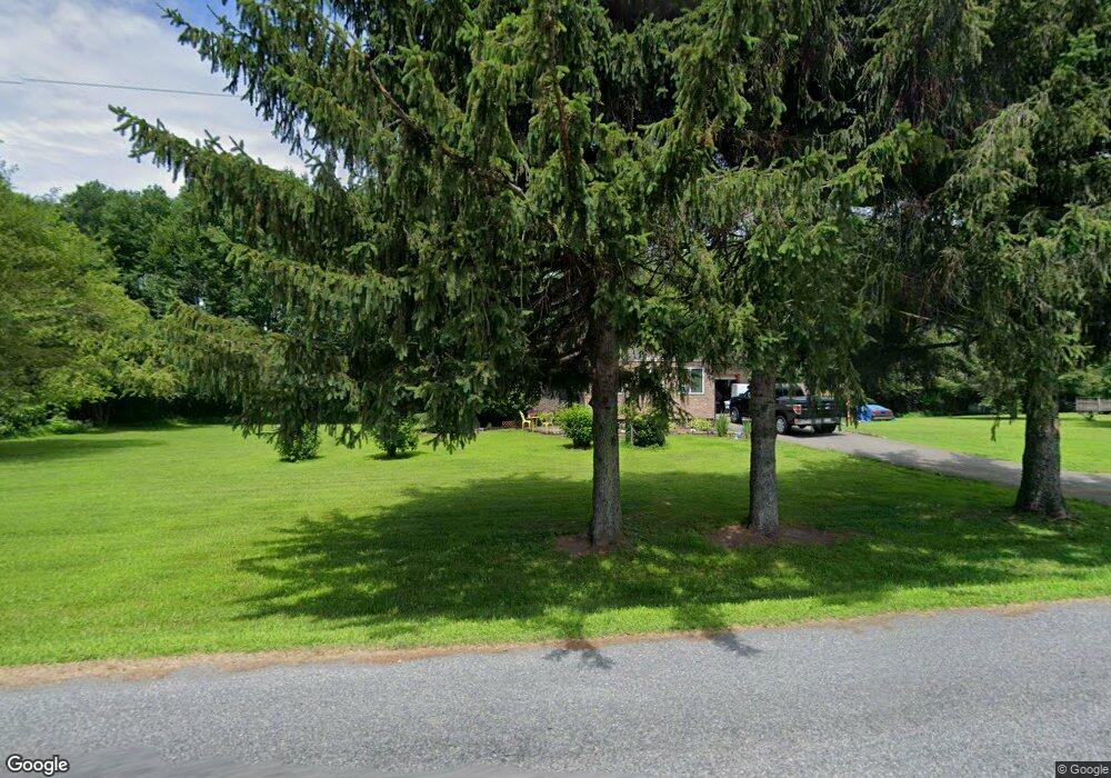 4102 Manor Dr, Stroudsburg, PA 18360 - photo 1