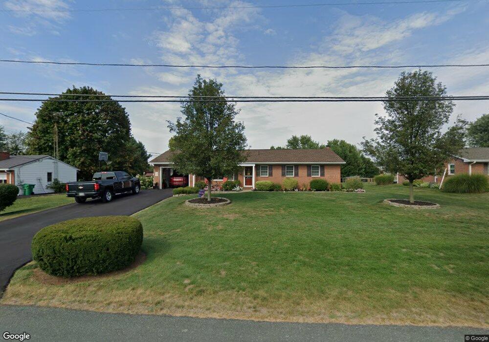 1401 Brenda Dr, Greencastle, PA 17225 - photo 1