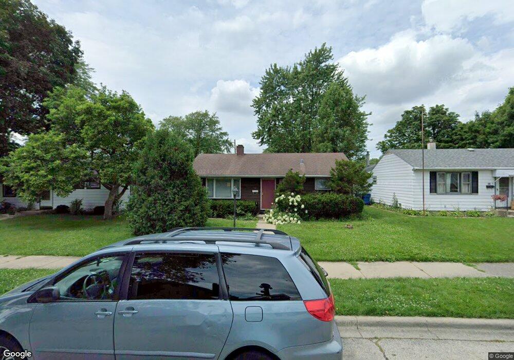 916 Chestnut St, Waukegan, IL 60085 - photo 1